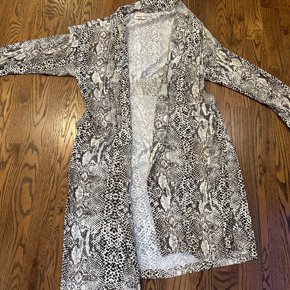 Free people wild nights duster snake skin - Picture 4 of 9